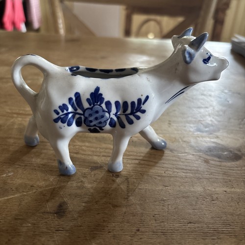 Delft blue cow - cow, creamer