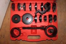 Front wheel bearing puller