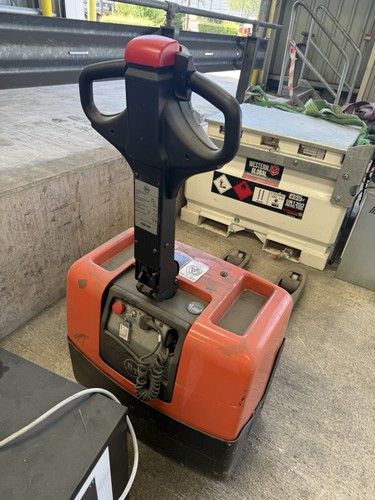 Lwe130 electric pallet - bt,
