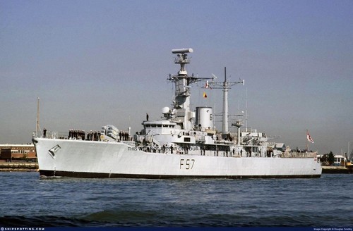 Royal navy leander class - royal,