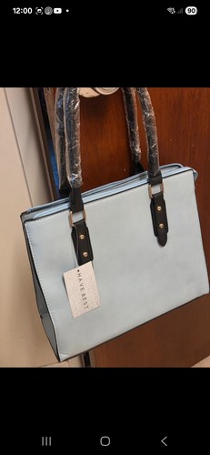Gorgeous baby blue handbag - blue,
