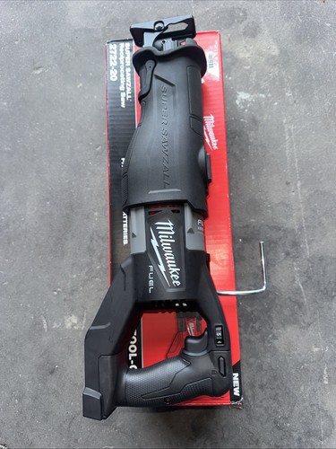 Milwaukee m18 fuel blackout - milwaukee,