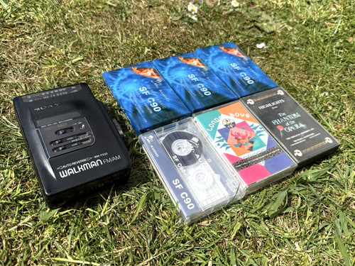 Sony fx33 mega bass walkman - mega,