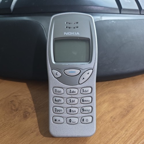 Nokia 3210 silver - -,