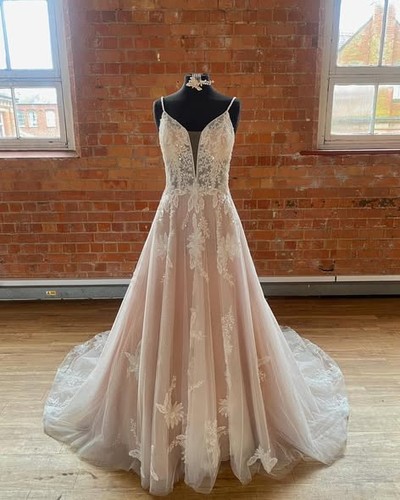 Wed4less tigerlily wedding - tigerlily,