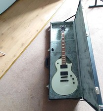 ESP Ltd EC-401 OW electric guitar & hard shell case, used, excellent condition