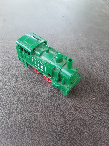 Gauge clockwork train in - oo,