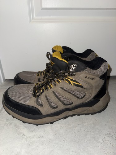 Tec valley geo - valley, hiker