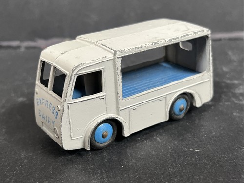 Vintage dinky toys 30v ncb - toys,