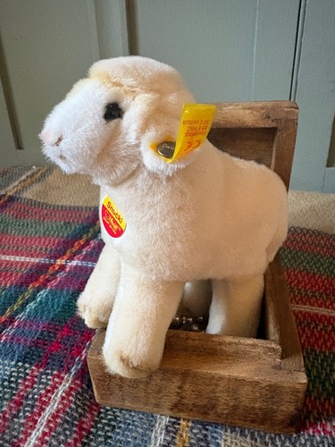 Steiff snucki lamb - snucki, plush