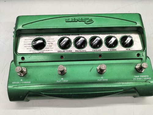 Used line6 dl4 guitar - used,