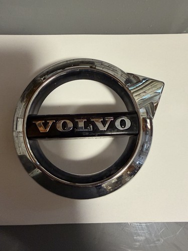 Genuine volvo badge - badge, emblem