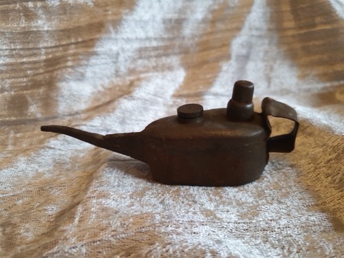 Old small oil can - small,