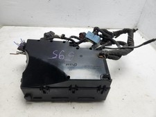 VOLVO V40 FUSE RELAY BOX 1.6 DIESEL AV6T14A142AA MK2 2012 - 2015