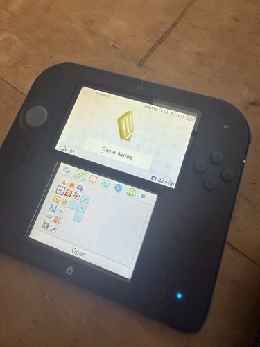 Nintendo 2ds with games - 2ds,