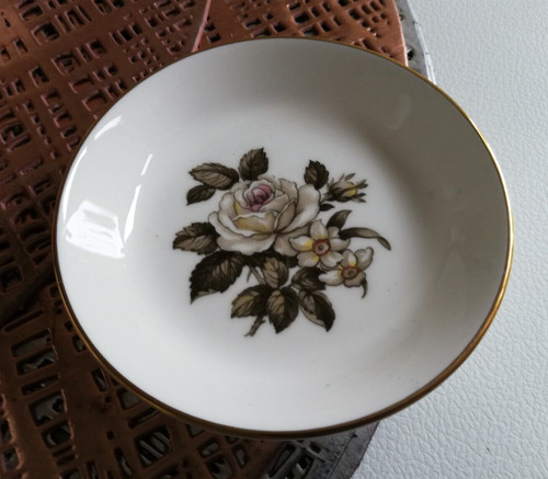 Royal worcester floral fine - royal,