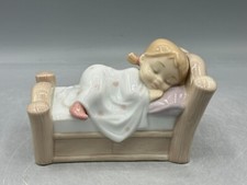 LLADRO Nao Cosy Dreams Girl