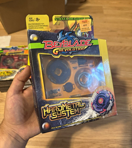 Hasbro beyblade revolution - hasbro,