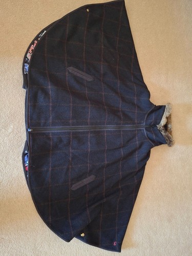 Joules cape