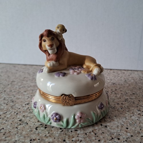 Lenox treasures disney lion - lenox,