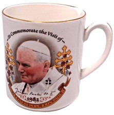 Vintage Porcelain Mug Jan Paul the II Pope 1982 Commemorative CHIP DAMAGE REPAIR