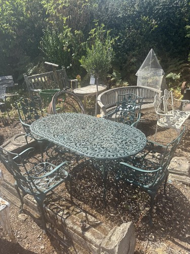 Large garden table with - with, 4