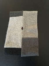 Turtle Doves Cashmere Neck