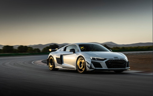Audi v10 coupe - r8,