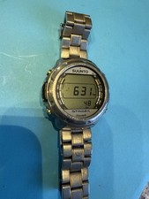 Suunto Stinger Dive watch Includes titanium bracelet- New Battery 