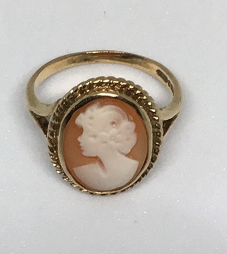 Vintage 9ct gold - (375), oval