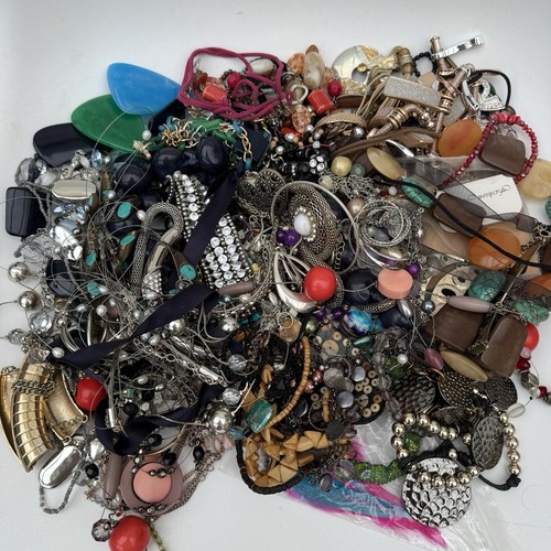 9kg job lot mixed broken - 1.9kg,