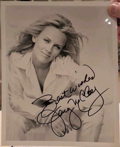 Jenny mccarthy signed photo - jenny,