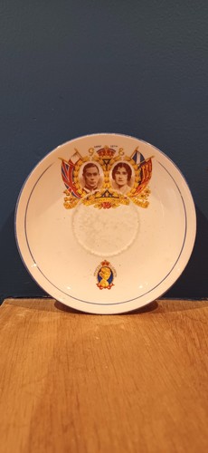 Commemorative plate