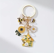 Bumble bee daisy honey - daisy, farm