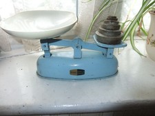 Vintage kitchen scales kitchenalia