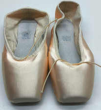 Bloch Balance Lisse pink satin pointe ballet shoes size 5 XXX NEW