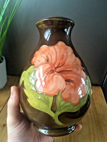 Gorgeous vintage brown - gorgeous,