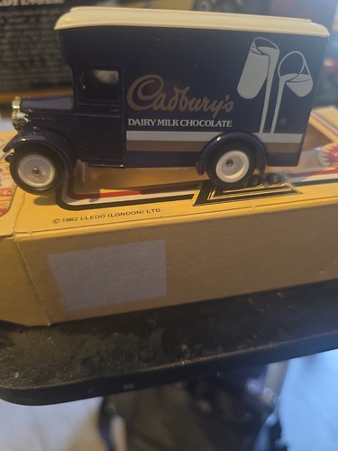 Lledo days gone cadbury van - lledo,