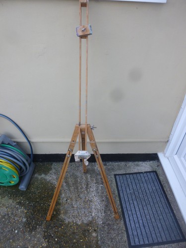 Winson newton easel to - winson, 55