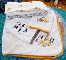 Toddler Baby Corner Hooded Towel 2 Mittens & 3 Large Seersucker Waffle Wipes VGC