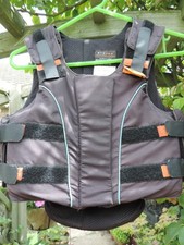 Junior Outlyne body protector Airowear riding vest, 26-28 chest
