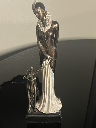 Vintage figurine woman - of,