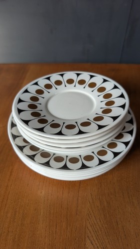 11x vintage mid century plates - 11x,