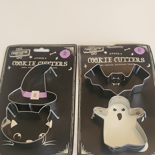 Spooky cookie cutters twin - •,