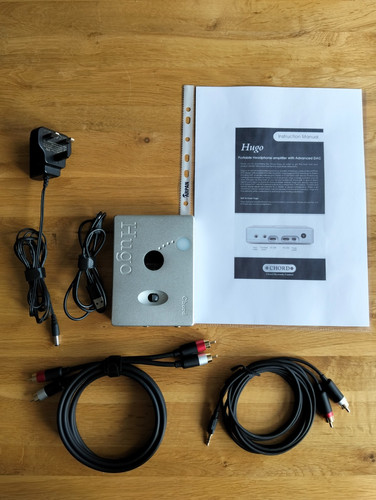 Chord hugo dac and headphone - hugo,