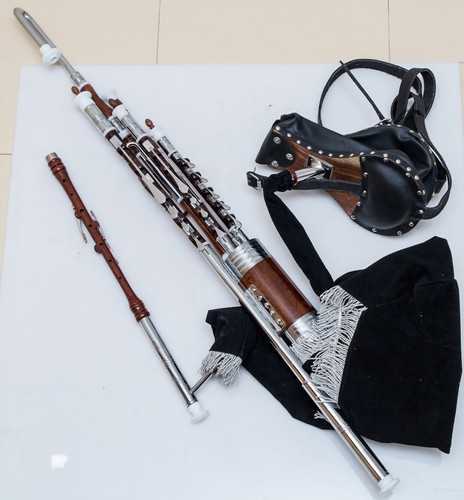 Irish pipes uilleann - irish, bagpipe