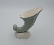 Spode Fortuna Cornucopia Shell Vase K891 Flemish Green Imperial Ivory  4.5" Tall