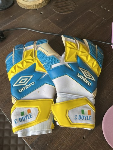 Football gloves ireland signed - ireland,