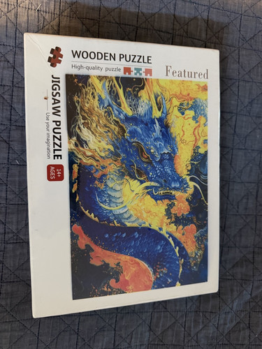 New sealed 1000 piece wooden - sealed,