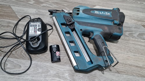 Makita gn900 first - makita,